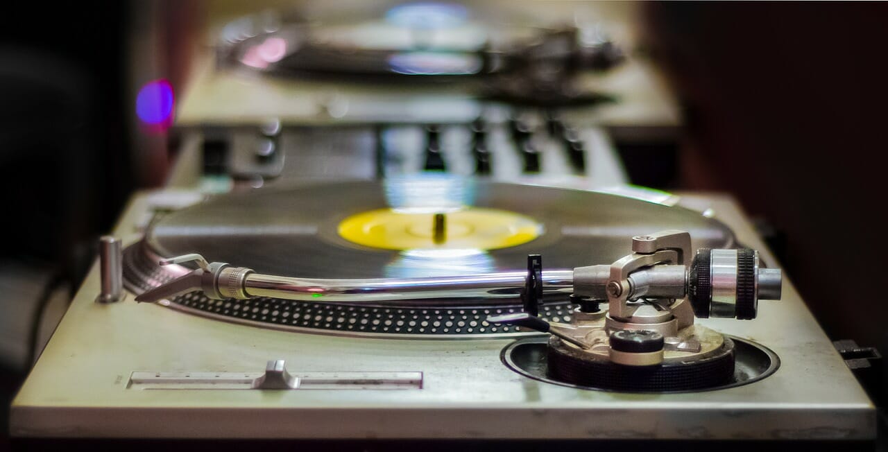 Direct Drive vs. Belt Driven Turntables: What is the Difference?